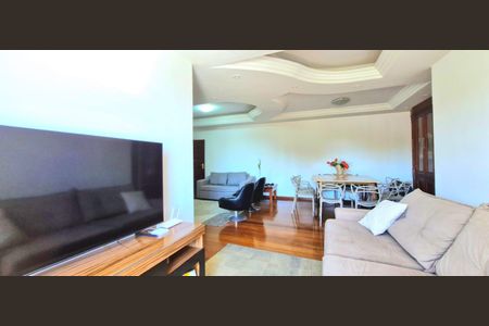 Apartamento à venda com 110m², 2 quartos e 2 vagas Apartamento à venda com 110m², 2 quartos e 2 vagasSala