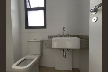 Apartamento à venda com 81m², 3 quartos e 1 vaga Apartamento à venda com 81m², 3 quartos e 1 vagaBanheiro da Suíte