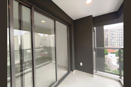 Apartamento à venda com 81m², 3 quartos e 1 vaga Apartamento à venda com 81m², 3 quartos e 1 vagaVaranda