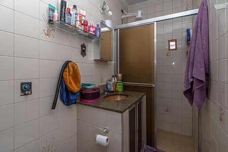 Casa à venda com 235m², 4 quartos e 4 vagasBanheiro da Suíte 1