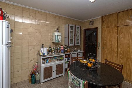 Casa à venda com 235m², 4 quartos e 4 vagasCozinha