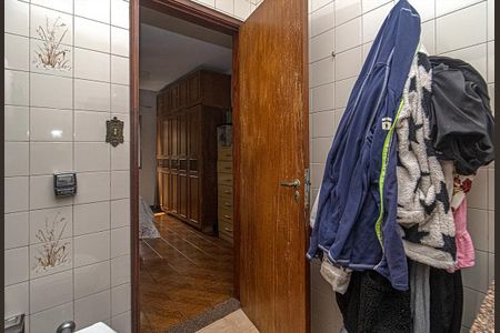 Casa à venda com 235m², 4 quartos e 4 vagasBanheiro da Suíte 2