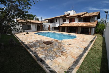 Casa de condomínio à venda com 604m², 4 quartos e 6 vagasPiscina