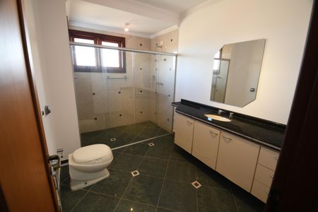 Casa de condomínio à venda com 604m², 4 quartos e 6 vagasBanheiro da Suíte 3
