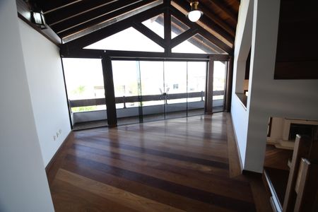 Casa de condomínio à venda com 604m², 4 quartos e 6 vagasSala 3