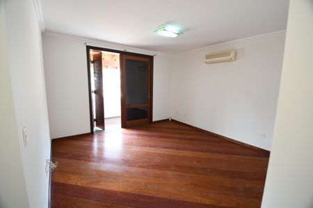 Casa de condomínio à venda com 604m², 4 quartos e 6 vagasSuíte 4