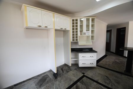 Casa de condomínio à venda com 604m², 4 quartos e 6 vagasCozinha