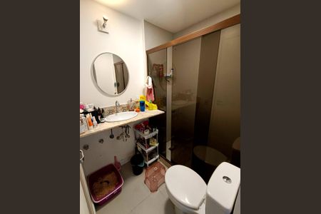 Casa de condomínio à venda com 141m², 4 quartos e 2 vagas Casa de condomínio à venda com 141m², 4 quartos e 2 vagasQuarto