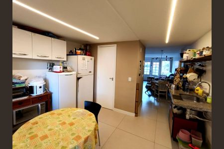 Cozinha de casa de condomínio à venda com 4 quartos, 141m² em Recreio dos Bandeirantes, Rio de Janeiro
