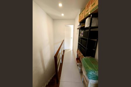 Quarto de casa de condomínio à venda com 4 quartos, 141m² em Recreio dos Bandeirantes, Rio de Janeiro