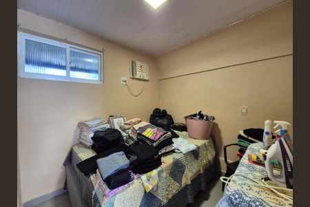 Casa de condomínio à venda com 408m², 5 quartos e 2 vagas Casa de condomínio à venda com 408m², 5 quartos e 2 vagasQuarto de serviço