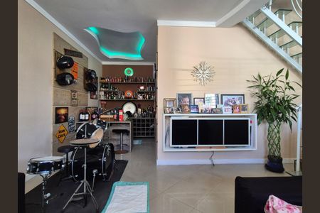 Casa de condomínio à venda com 408m², 5 quartos e 2 vagas Casa de condomínio à venda com 408m², 5 quartos e 2 vagasSala