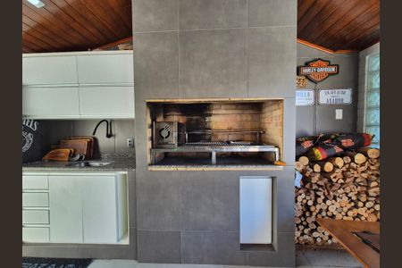 Casa de condomínio à venda com 408m², 5 quartos e 2 vagas Casa de condomínio à venda com 408m², 5 quartos e 2 vagasVaranda gourmet