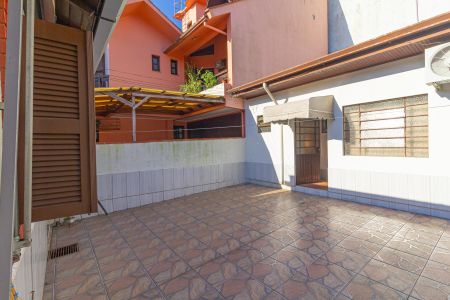 Casa à venda com 202m², 2 quartos e 4 vagas Casa à venda com 202m², 2 quartos e 4 vagasVista da Cozinha