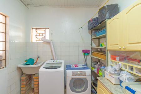 Casa à venda com 202m², 2 quartos e 4 vagas Casa à venda com 202m², 2 quartos e 4 vagasLavanderia