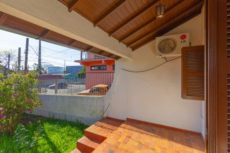 Casa à venda com 202m², 2 quartos e 4 vagas Casa à venda com 202m², 2 quartos e 4 vagasJardim