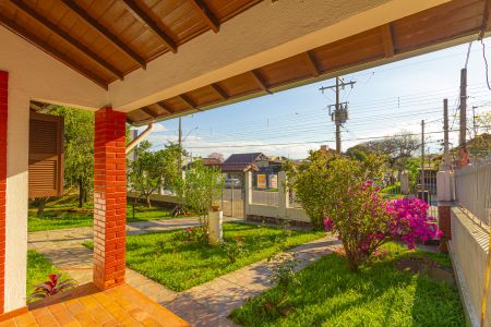 Casa à venda com 202m², 2 quartos e 4 vagas Casa à venda com 202m², 2 quartos e 4 vagasJardim