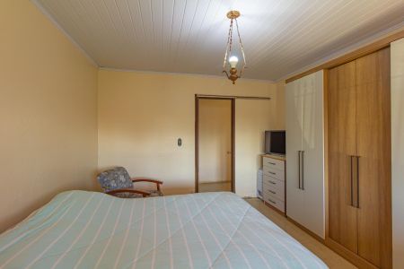 Casa à venda com 202m², 2 quartos e 4 vagas Casa à venda com 202m², 2 quartos e 4 vagasQuarto 1