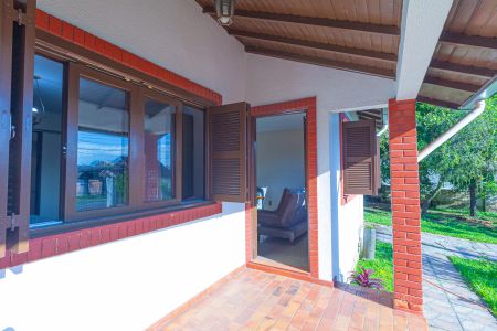 Casa à venda com 202m², 2 quartos e 4 vagas Casa à venda com 202m², 2 quartos e 4 vagasJardim
