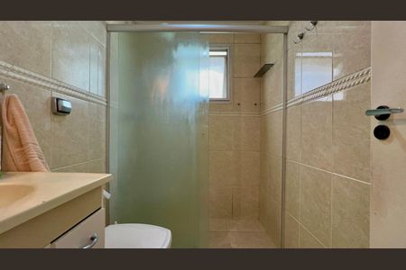 Apartamento à venda com 78m², 2 quartos e 1 vaga Apartamento à venda com 78m², 2 quartos e 1 vagaBanheiro