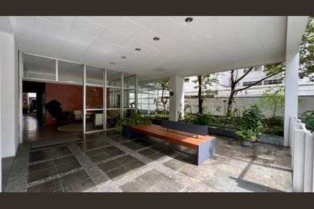 Apartamento à venda com 78m², 2 quartos e 1 vaga Apartamento à venda com 78m², 2 quartos e 1 vagaEntrada