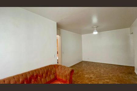 Apartamento à venda com 78m², 2 quartos e 1 vaga Apartamento à venda com 78m², 2 quartos e 1 vagaSala