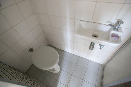 Apartamento para alugar com 360m², 5 quartos e 2 vagasBanheiro de serviço