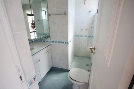 Apartamento para alugar com 360m², 5 quartos e 2 vagasBanheiro da Suíte 4