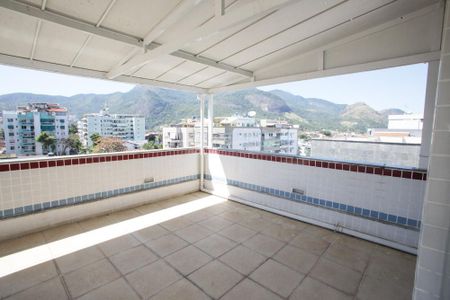 Apartamento para alugar com 360m², 5 quartos e 2 vagasCobertura