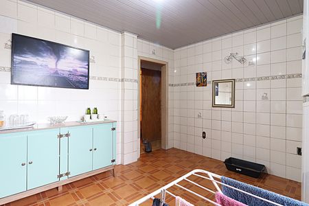 Sala 2 de casa à venda com 2 quartos, 300m² em Santa Rosa de Lima, Porto Alegre