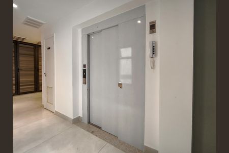 Apartamento à venda com 34m², 1 quarto e 1 vaga Apartamento à venda com 34m², 1 quarto e 1 vagaÁrea comum