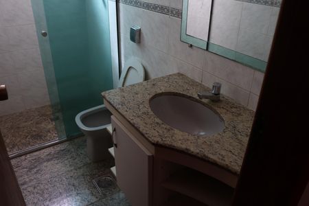 Apartamento para alugar com 120m², 3 quartos e 2 vagasBanheiro do Quarto 3