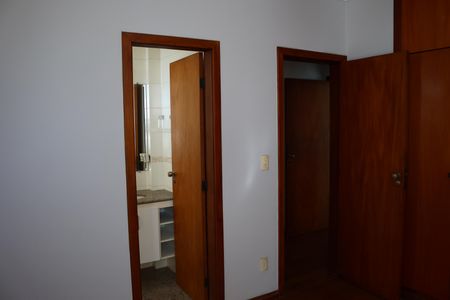Apartamento para alugar com 120m², 3 quartos e 2 vagasQuarto 2