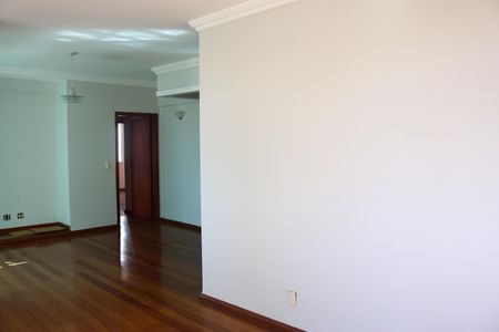 Apartamento para alugar com 120m², 3 quartos e 2 vagasSala