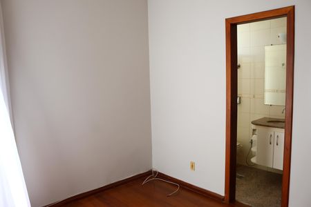 Apartamento para alugar com 120m², 3 quartos e 2 vagasQuarto 2