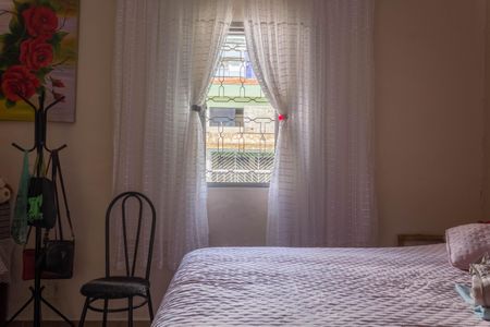 Casa à venda com 150m², 2 quartos e 10 vagas Casa à venda com 150m², 2 quartos e 10 vagasQuarto 1