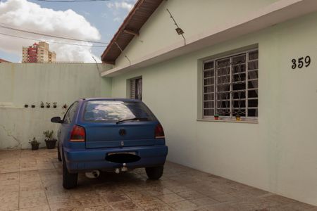 Casa à venda com 150m², 2 quartos e 10 vagas Casa à venda com 150m², 2 quartos e 10 vagasFachada