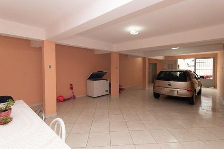 Casa à venda com 175m², 3 quartos e 4 vagas Casa à venda com 175m², 3 quartos e 4 vagasGaragem