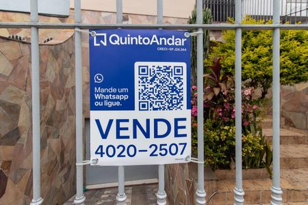 Casa à venda com 175m², 3 quartos e 4 vagas Casa à venda com 175m², 3 quartos e 4 vagasPlaca