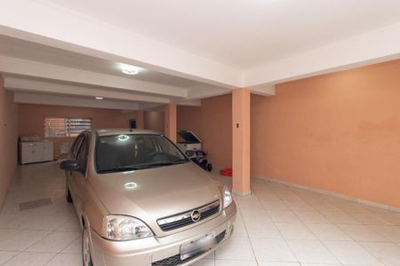 Casa à venda com 175m², 3 quartos e 4 vagas Casa à venda com 175m², 3 quartos e 4 vagasGaragem