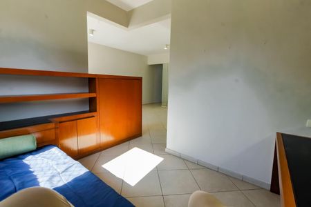 Sala 2 de apartamento à venda com 1 quarto, 85m² em Vila Suzana, São Paulo