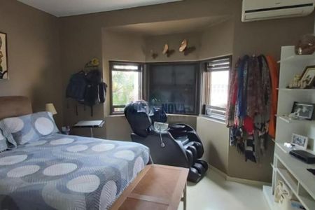 Casa à venda com 373m², 4 quartos e 6 vagas