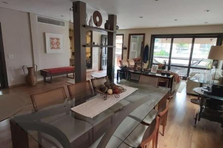 Casa à venda com 4 quartos, 373m² em Jardim Lar Sao Paulo, São Paulo
