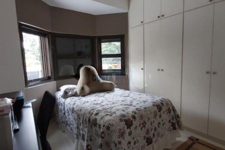 Casa à venda com 373m², 4 quartos e 6 vagas
