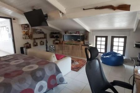 Casa à venda com 373m², 4 quartos e 6 vagas