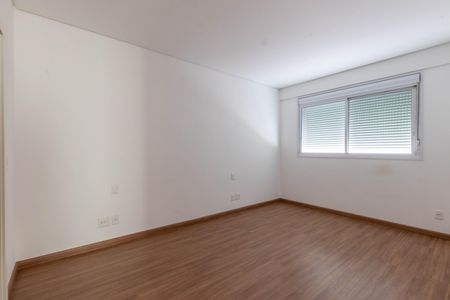 Apartamento à venda com 171m², 4 quartos e 4 vagasQuarto 4