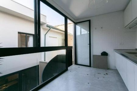 Casa à venda com 250m², 3 quartos e 2 vagas