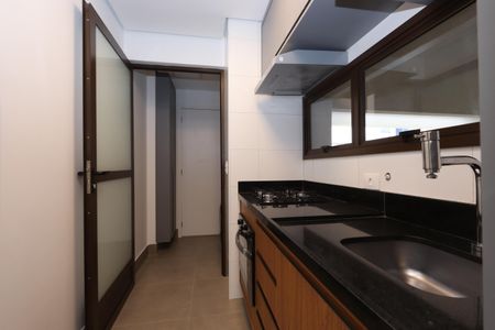 Apartamento para alugar com 77m², 2 quartos e 2 vagasCozinha