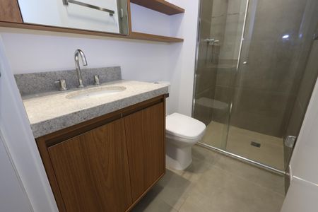 Apartamento para alugar com 77m², 2 quartos e 2 vagasBanheiro da Suíte