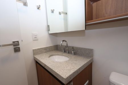 Apartamento para alugar com 77m², 2 quartos e 2 vagasBanheiro Social